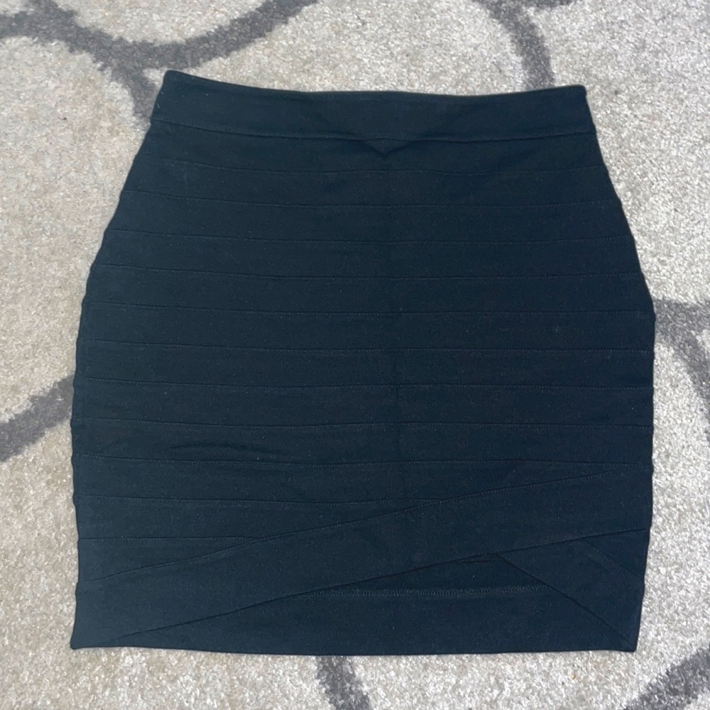 EXPRESS black skirt
